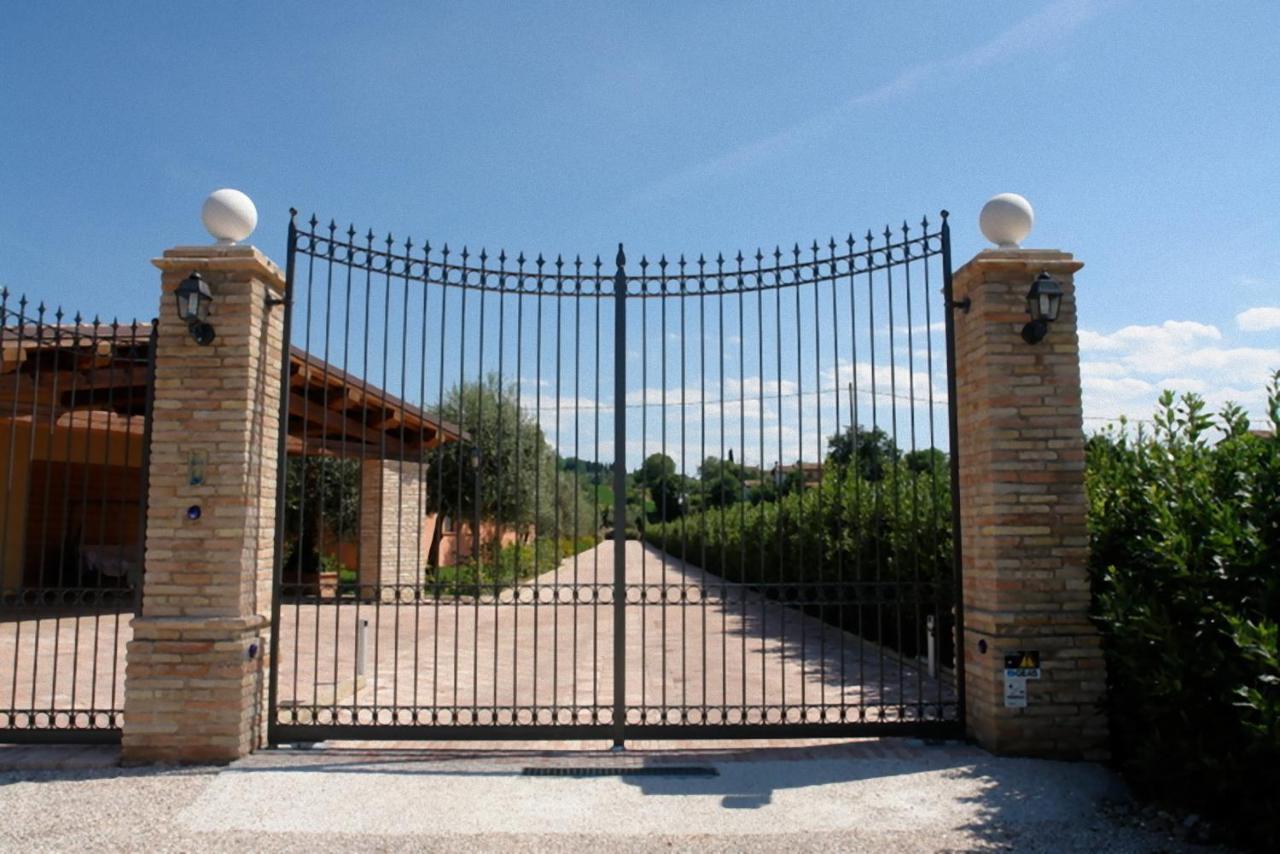 Valle Del Metauro Country House Montemaggiore al Metauro エクステリア 写真