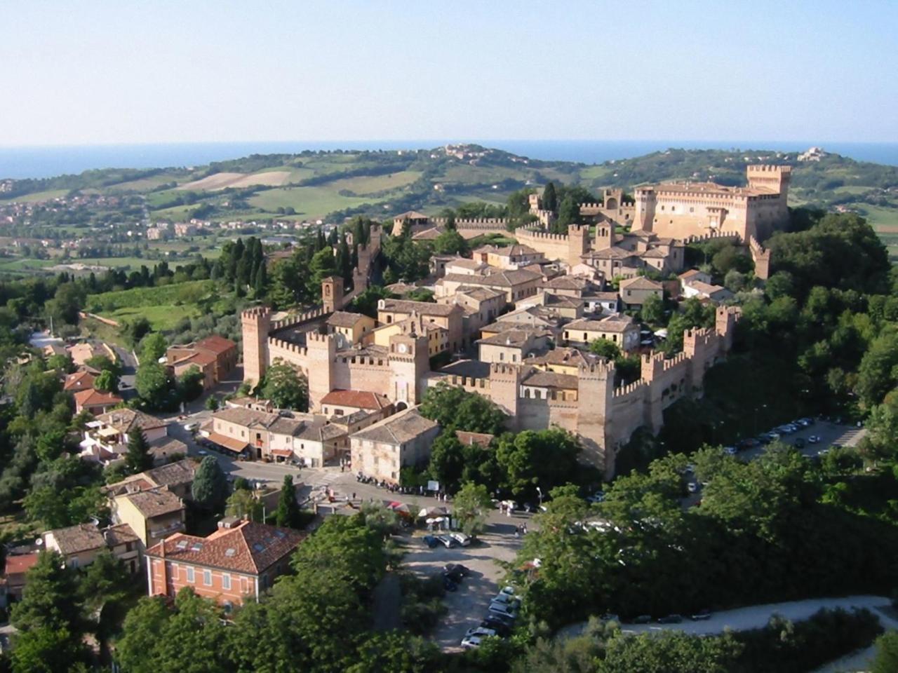 Valle Del Metauro Country House Montemaggiore al Metauro エクステリア 写真